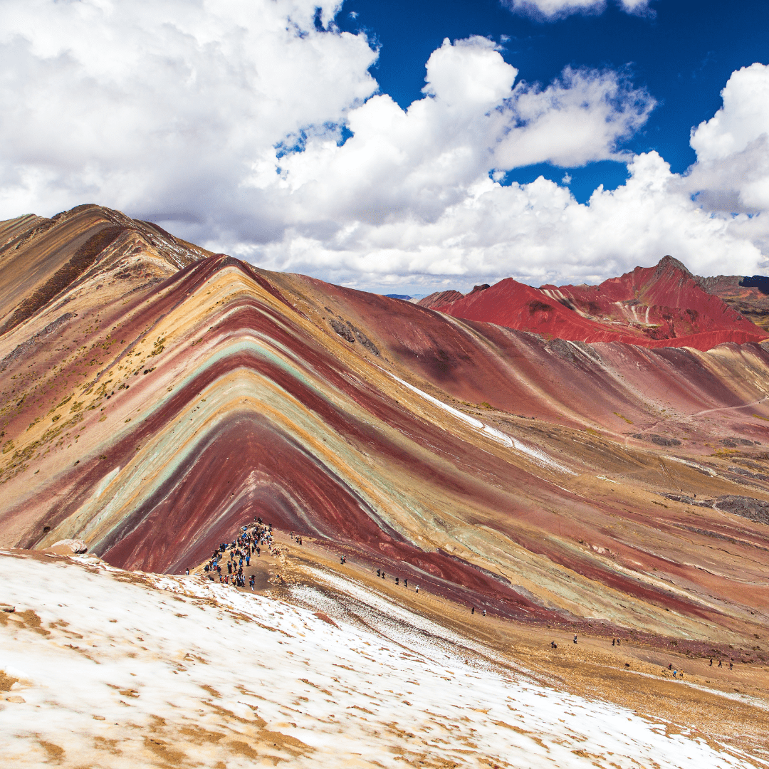 Cusco con montaña 7 colores